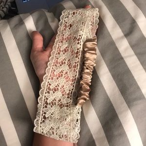 Lace headband